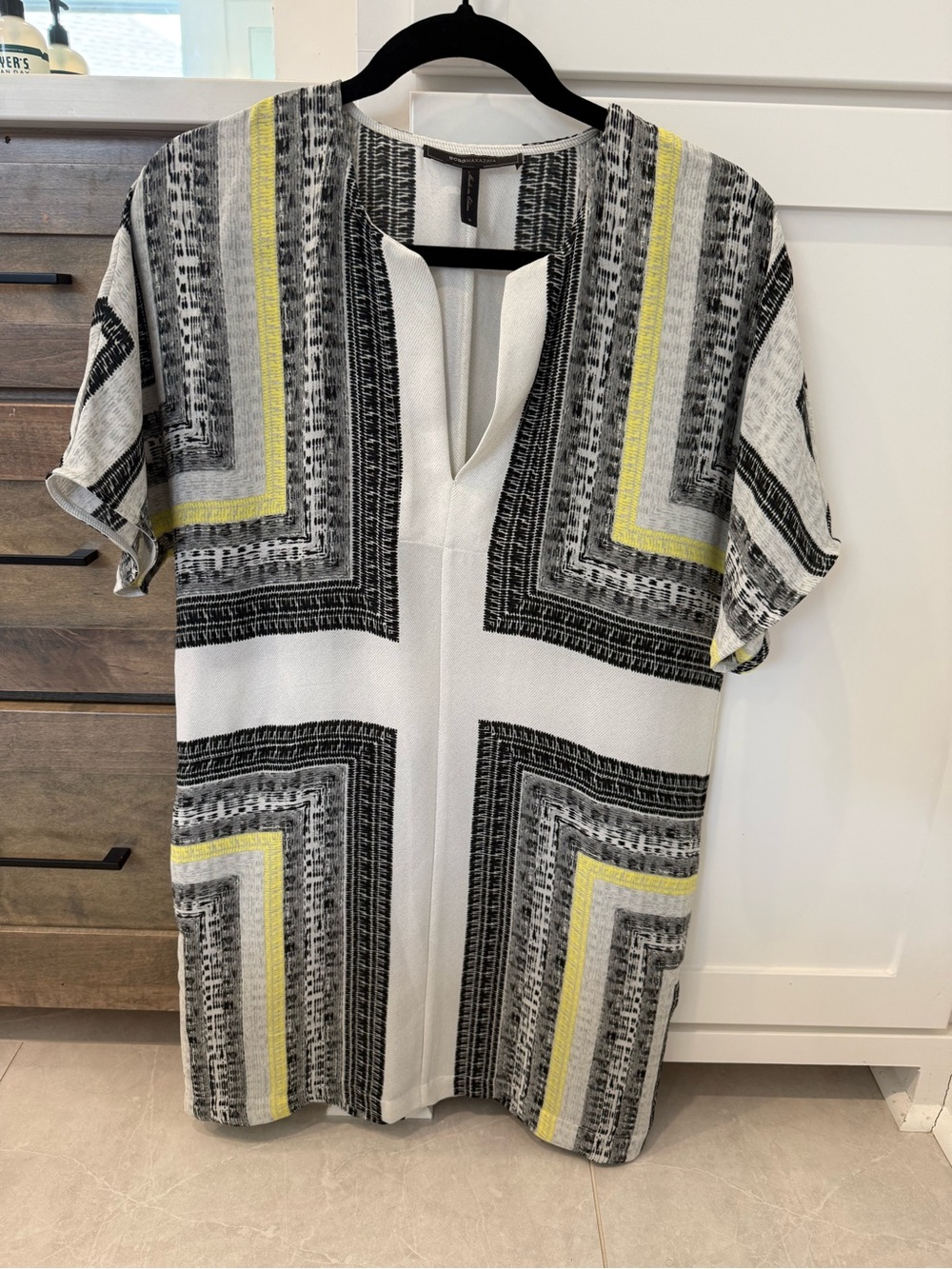 BCBGMaxAzria Black, White & Yellow Geometric V-Neck Tunic Mini Dress